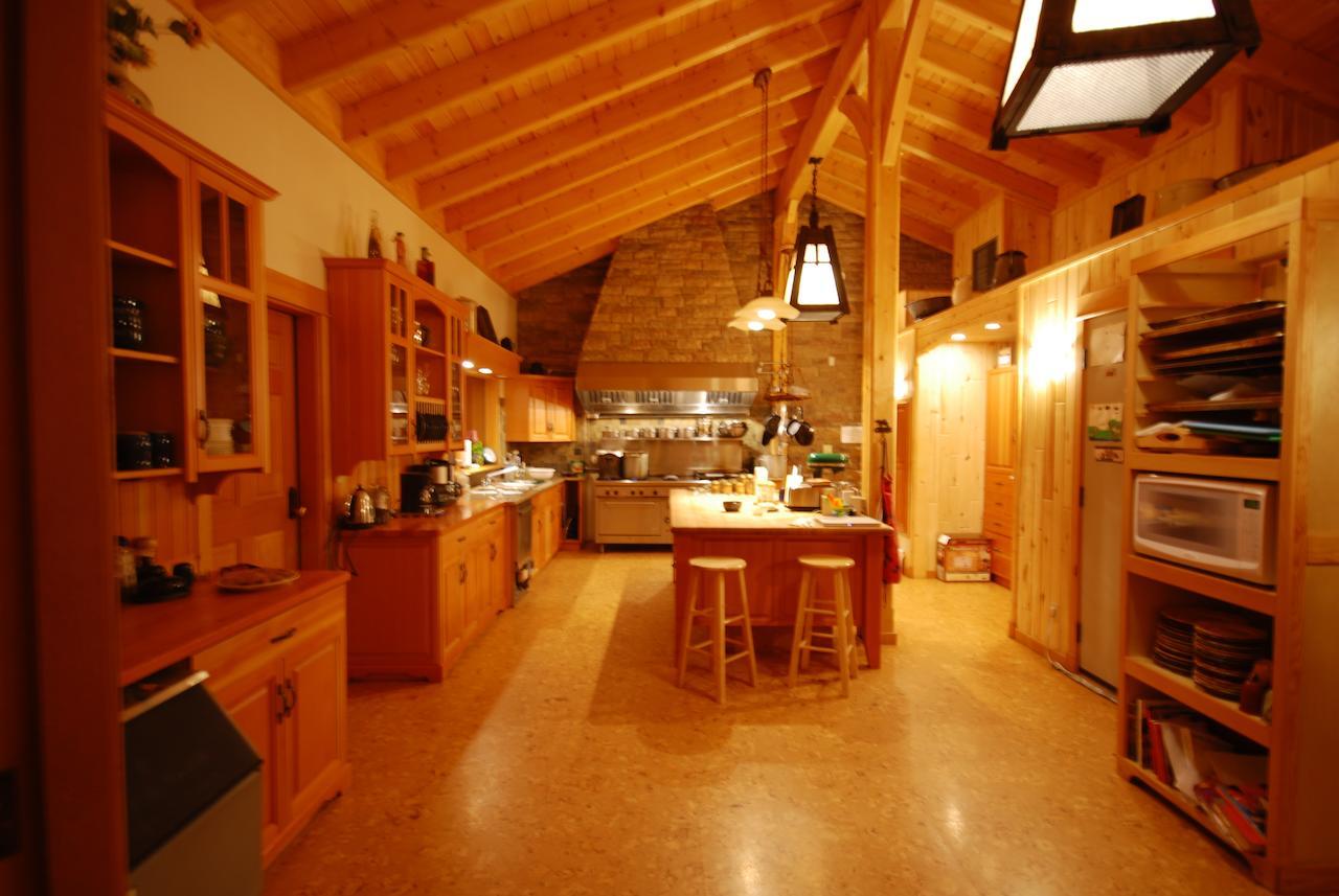 Bear Claw Lodge Kispiox Екстериор снимка