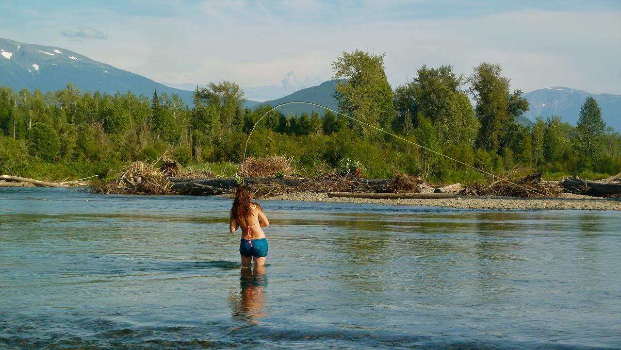 Bear Claw Lodge Kispiox Екстериор снимка
