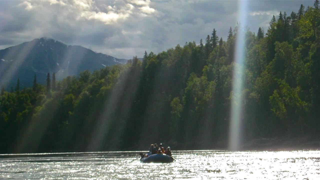 Bear Claw Lodge Kispiox Екстериор снимка